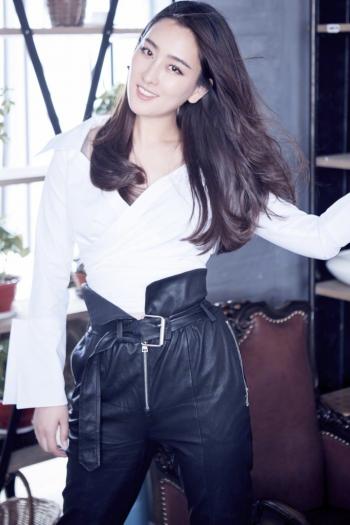 美女明星马苏写真性感时尚写真图片第4张