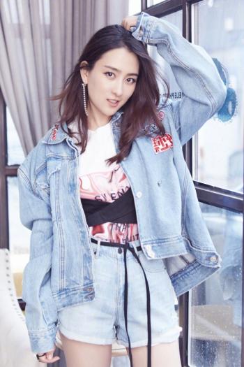 美女明星马苏写真性感时尚写真图片第6张