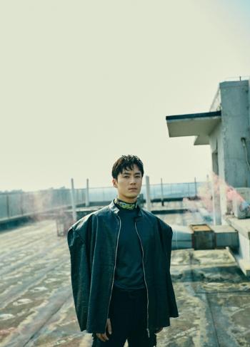 张哲瀚时尚潮流写真高清图片第3张