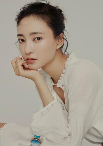 气质美女王丽坤清新素雅纯净至美艺术写真图片第6张