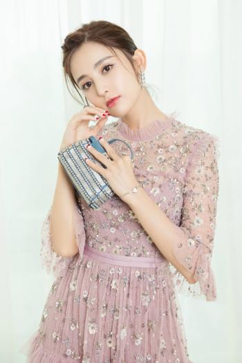 中国内地新疆乌鲁木齐市影视女演员古力娜扎梦幻性感高清桌面壁纸第3张