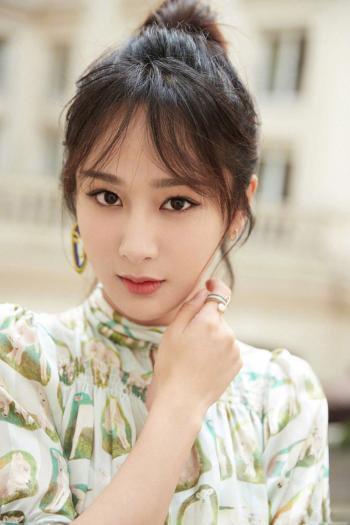 杨紫清纯唯美图片第2张