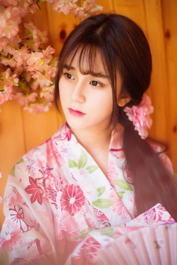 和服美女第3张