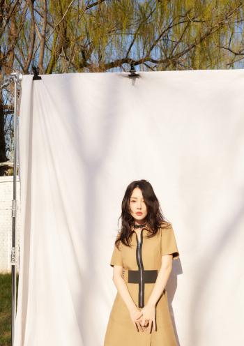 李小璐绝美靓丽写真惹火撩人第5张