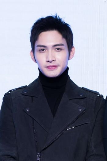 张彬彬图片 _ 第(1)张