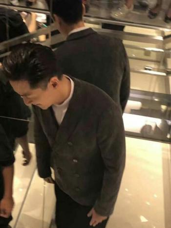 胡歌《时装男士》杂志绅士写真第4张