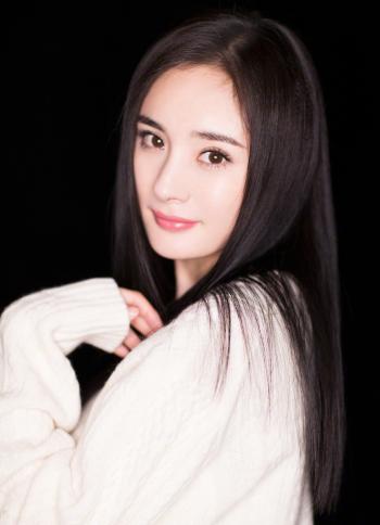 中国内地北京影视女演员杨幂嘉人杂志写真图片桌面壁纸第2张