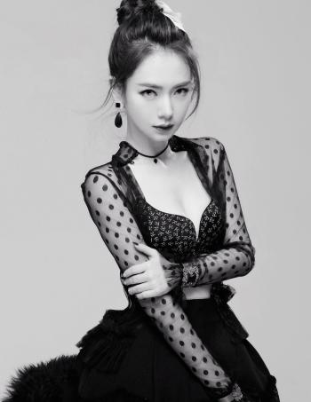 戚薇李承铉网瘾夫妇游戏cos图片第0张