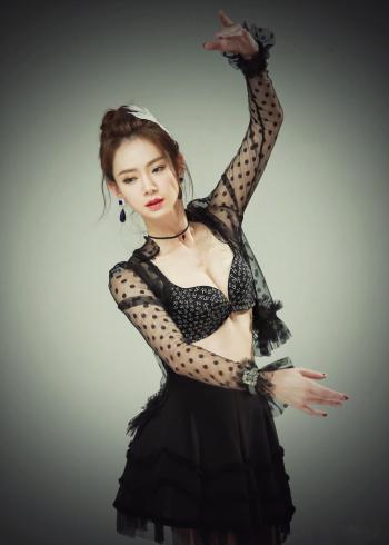 戚薇李承铉网瘾夫妇游戏cos图片第3张