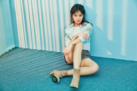 中国内地辽宁省沈阳女演员菅纫姿秋冬养眼时尚写真图片第1张
