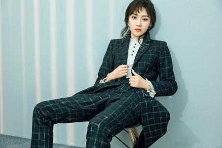 中国内地辽宁省沈阳女演员菅纫姿秋冬养眼时尚写真图片第2张