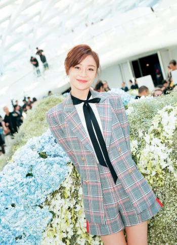 袁姗姗柔媚写真  面孔柔和，清新优雅第4张