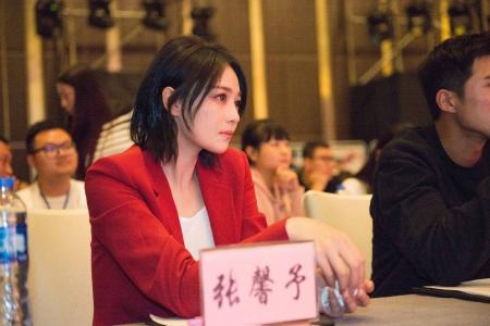 张馨予性感长裙礼服高清图片第6张