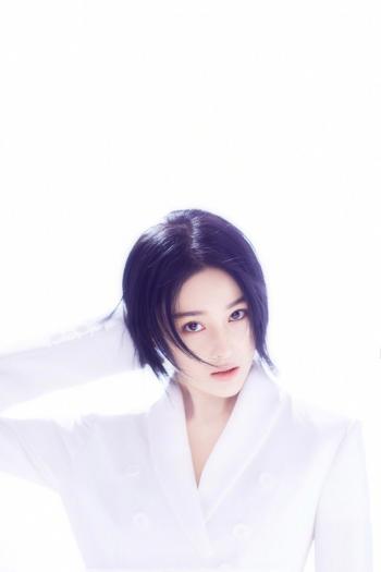 高清中国内地女演张馨予优雅气质性感写真图片桌面壁纸第5张