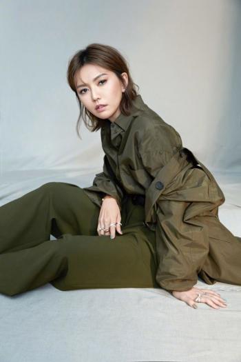 新加坡,祖籍中国广东省潮州女演员歌手孙燕姿气质性感美女写真图片(二)第0张