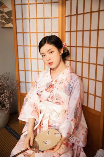 诱人的美女图片 _ 第(8)张