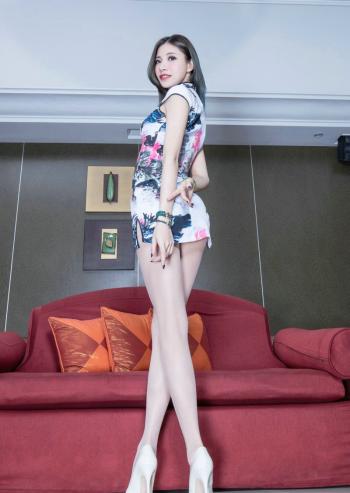 妖媚女人大秀勾人妩媚娇艳勾魂诱惑力十足写真图片第3张