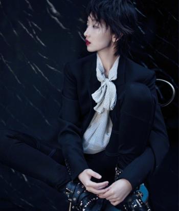 高清中国内地影视河北省石家庄女演员周冬雨百变造型时尚杂志写真图片壁纸第3张