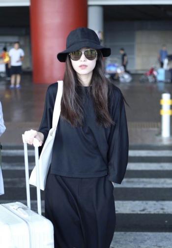 气质女神倪妮红裙性感时尚高清绝美写真图片第5张