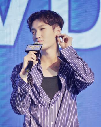 张艺兴图片 _ 第(9)张
