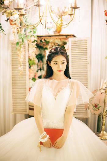 严屹宽杜若溪婚纱写真图片 明星夫妻温馨写真图片第3张