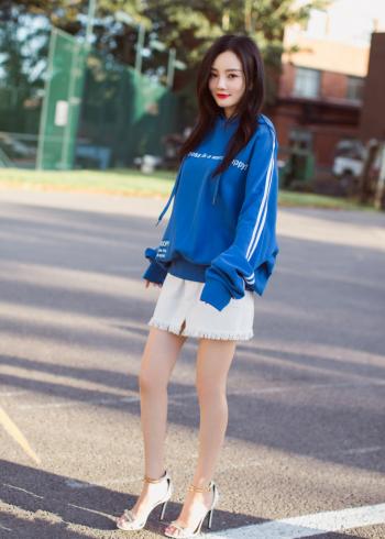 李小璐绝美靓丽写真惹火撩人第4张