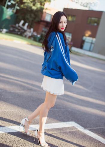 李小璐绝美靓丽写真惹火撩人第5张