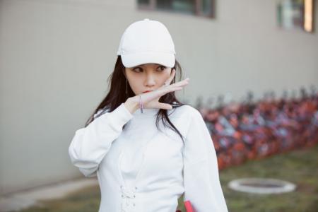 李小璐成熟女人味野性写真图片 李小璐图片第5张