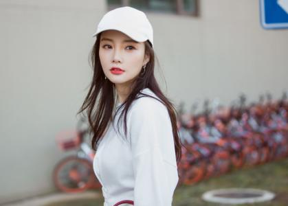 李小璐成熟女人味野性写真图片 李小璐图片第6张