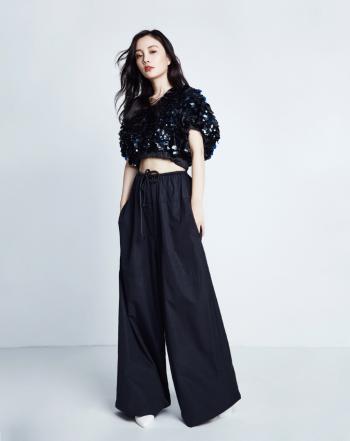 李小璐绝美靓丽写真惹火撩人第4张