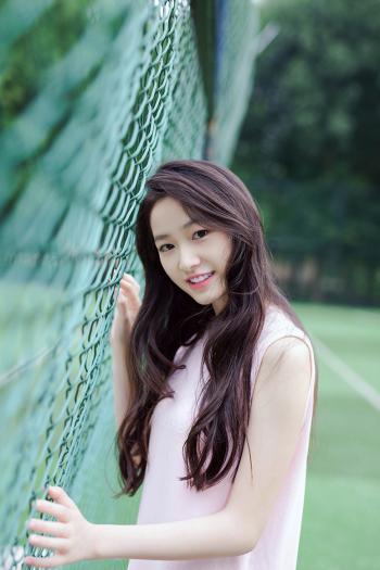 杨肸子图片 _ 第(1)张