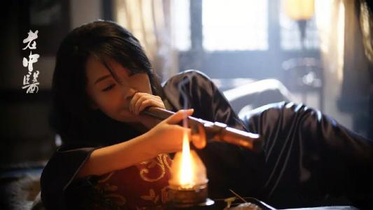 许晴假日休闲复古 优雅俏皮暖意动人第5张