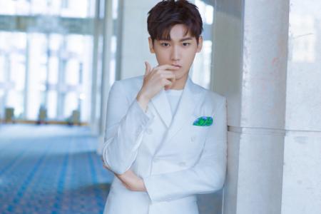 邢昭林图片 _ 第(1)张