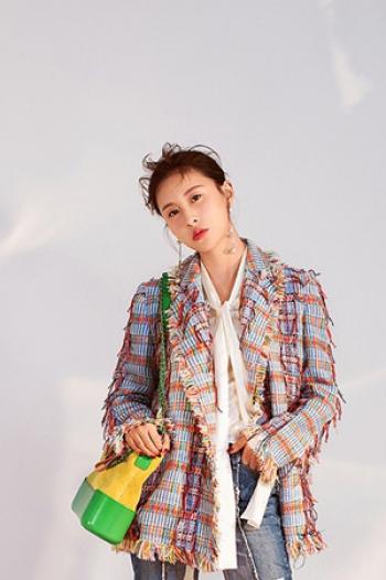 贾青图片 _ 第(3)张