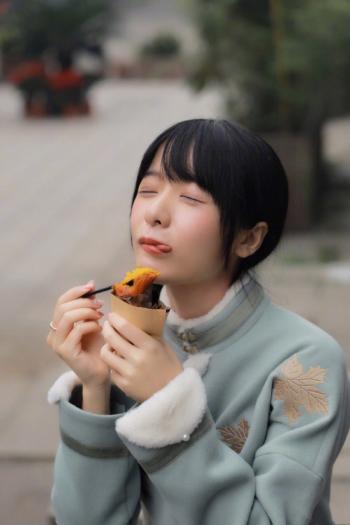 美女徐娇图片 _ 第(1)张