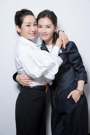 刘涛温婉知性街拍图片第0张