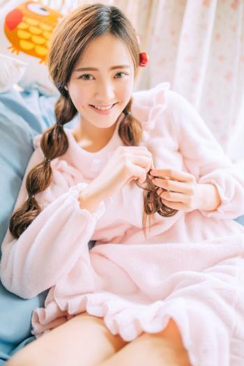 睡裙美女图片 _ 第(4)张