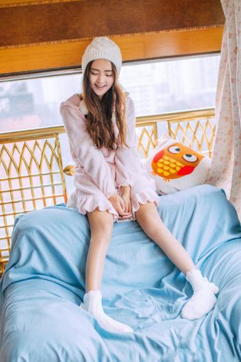 睡裙美女图片 _ 第(9)张