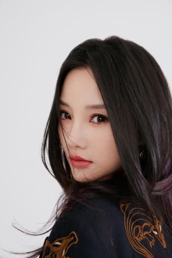 贾乃亮李小璐甜馨一家三口庆生写真大片第5张