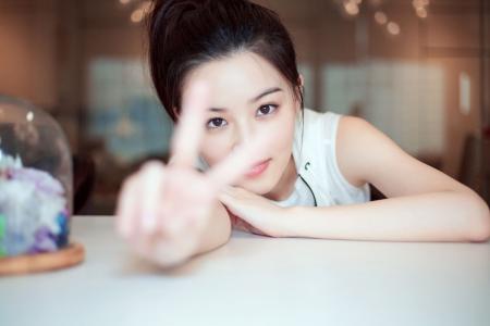 高清中国内地女演员美女梁婧娴健身运动风元气写真图片第6张