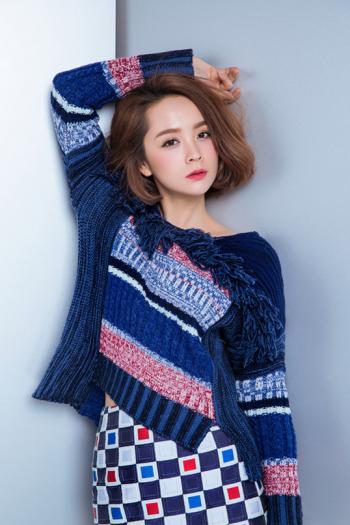 邓莎吊带白裙灵动俏皮写真图片  邓莎图片第2张