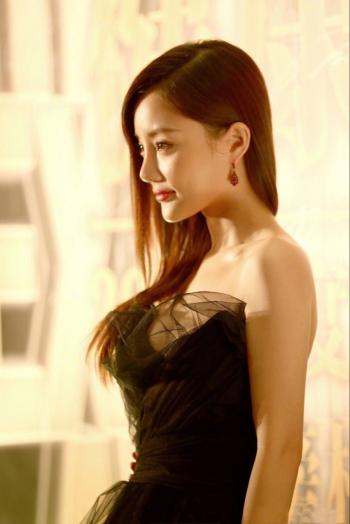 贾乃亮李小璐甜馨一家三口庆生写真大片第0张