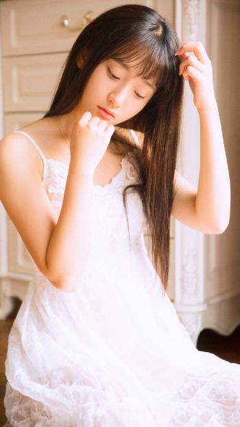 睡裙美女图片 _ 第(1)张