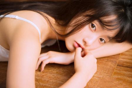 睡裙美女图片 _ 第(5)张