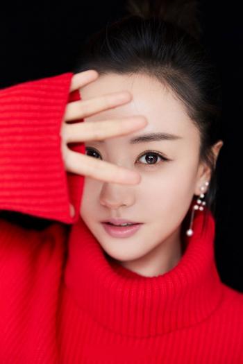 高清中国内地云南保山女演员杨蓉透视纱裙高清手机壁纸第1张