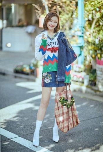马甲线女王袁姗姗时尚性感写真图片超赞身材第2张