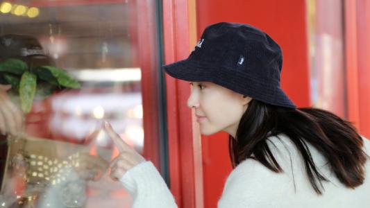 王丽坤清新写真图片 温暖笑颜展魅力第2张