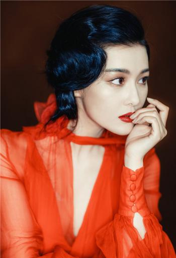 高清中国内地女演张馨予优雅气质性感写真图片桌面壁纸第4张