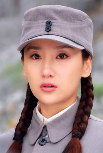 赵丽颖性感露肩写真手机壁纸第0张