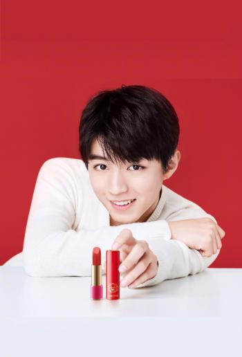 高清中国内地男歌手演员王俊凯微博之夜魅力写真图片第0张